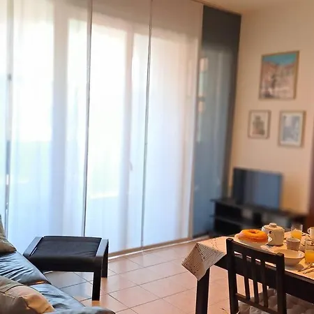 בית נופש Casa Con Terrazzo Zona Centro/stazione.