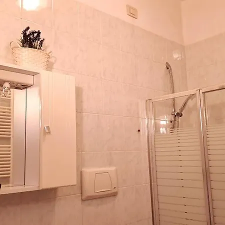 Holiday home Casa Con Terrazzo Zona Centro/stazione.